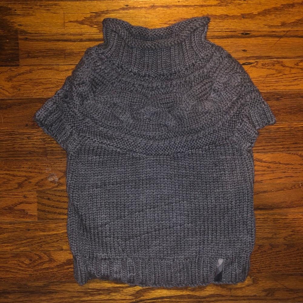 Burberry girls holiday sweater